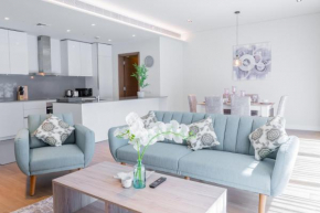 Mira Holiday Homes - City Walk - Building 5 - Next to Coca Cola Arena, Dubai